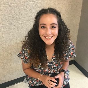 Meet your Posher, Alyssa